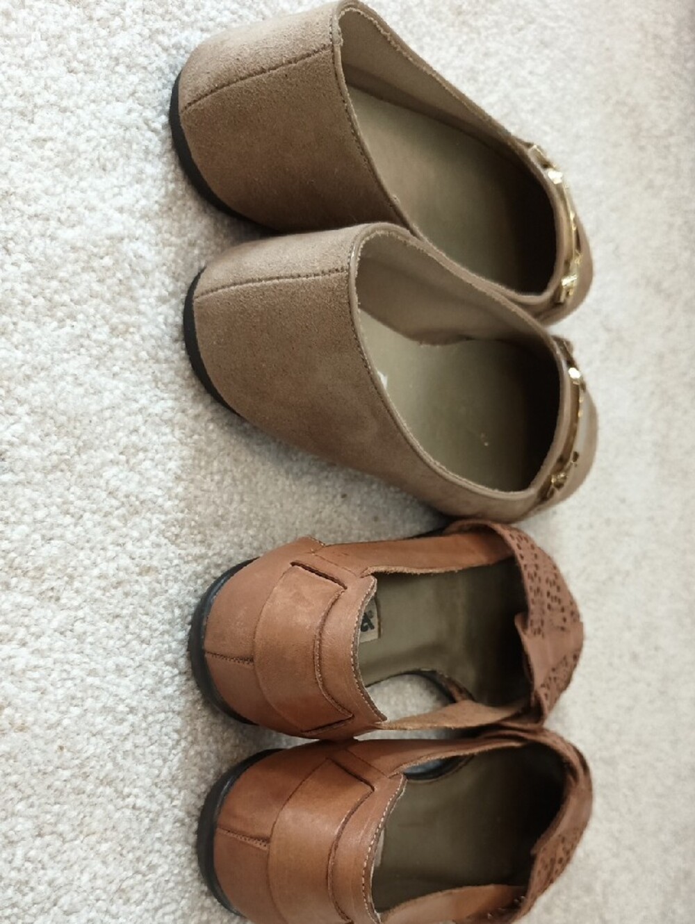 Set of 2 - AmerEagle 8 Tan  Loafers w/ Gold  & FAYVA Chestnut Leather Flats 8.5 - Picture 11 of 12